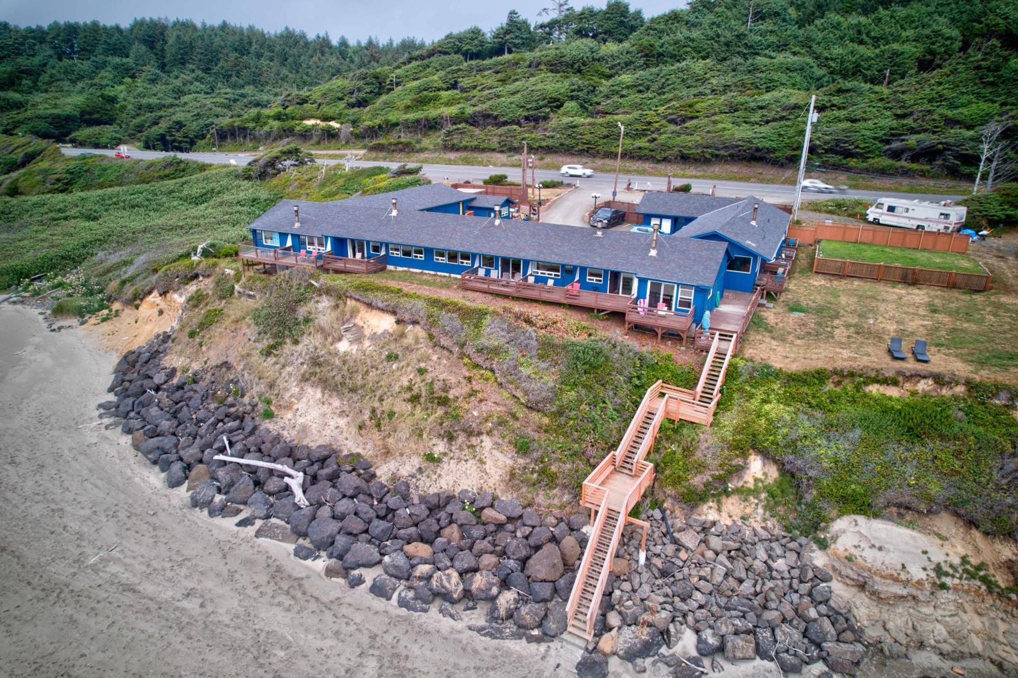 Moolack Shores Inn Newport Exterior photo